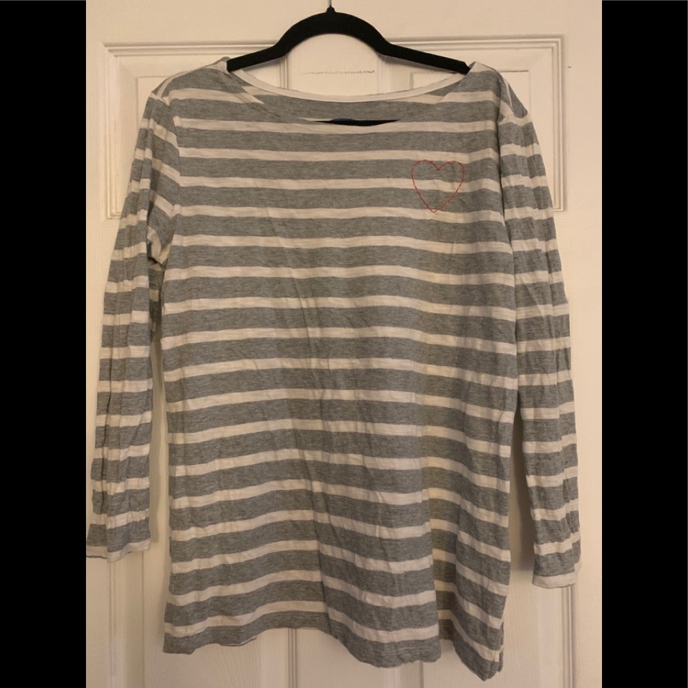 Women’s old Navy shirt